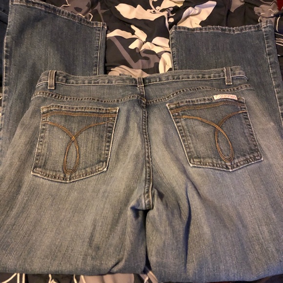 Jeans - Picture 2 of 2